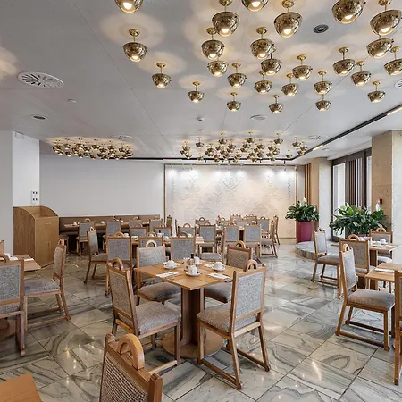 Hotell Civitel Akali 4*