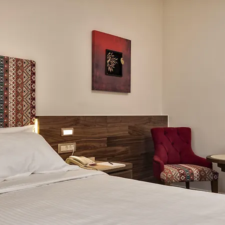 Hotel Civitel Akali 4*