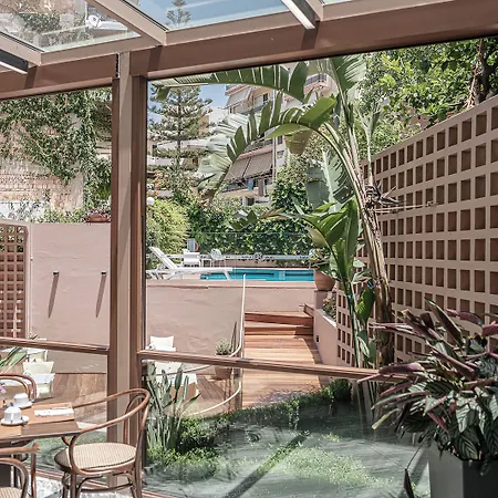 Civitel Akali فندق