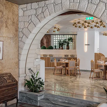 Hotel Civitel Akali 4*