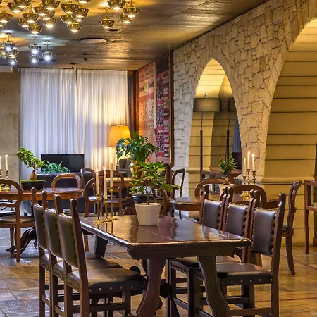 Civitel Akali خانيا