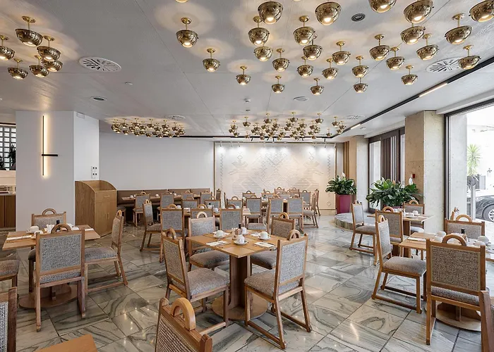 Hotel Civitel Akali 4*