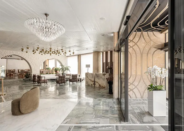 Hotel Civitel Akali 4*