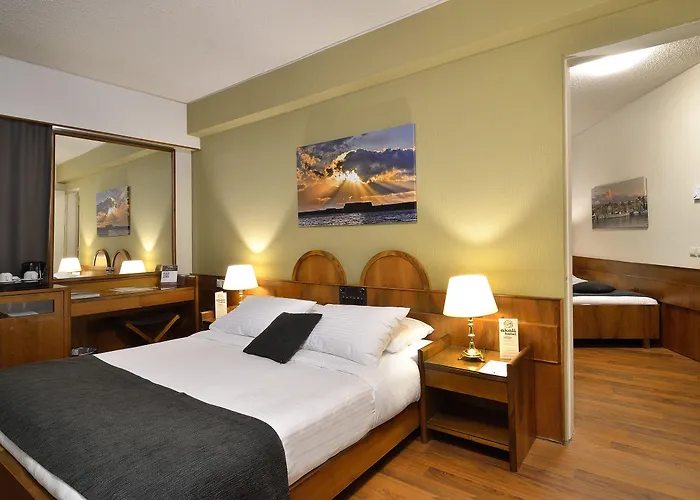 Hotel Civitel Akali 4*