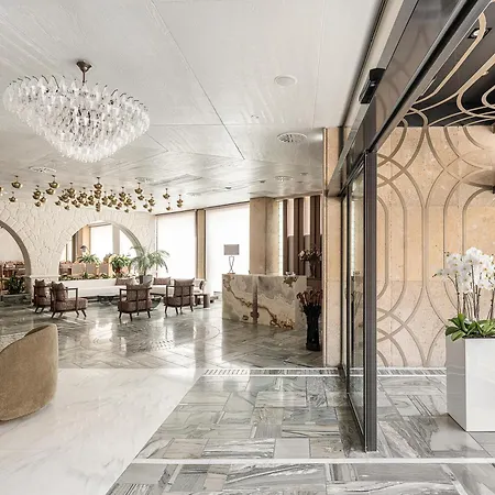 Hotel Civitel Akali 4*