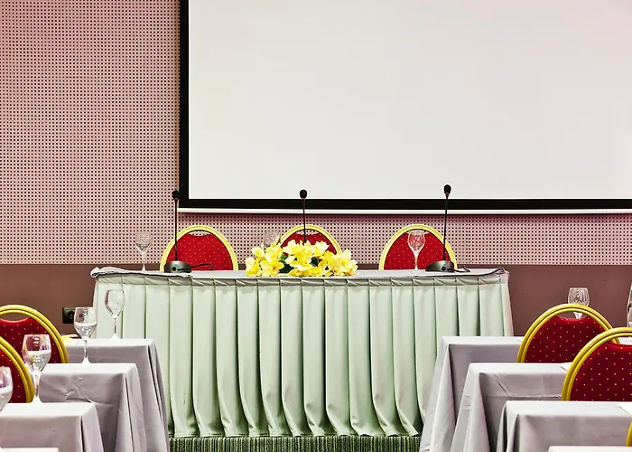 Hotel Civitel Akali 4*