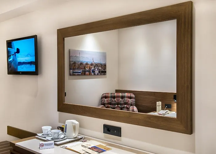 Hotel Civitel Akali 4*