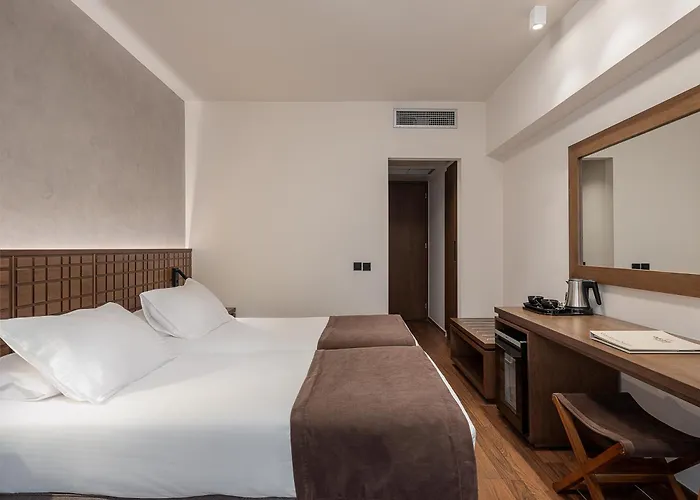Hotel Civitel Akali 4*